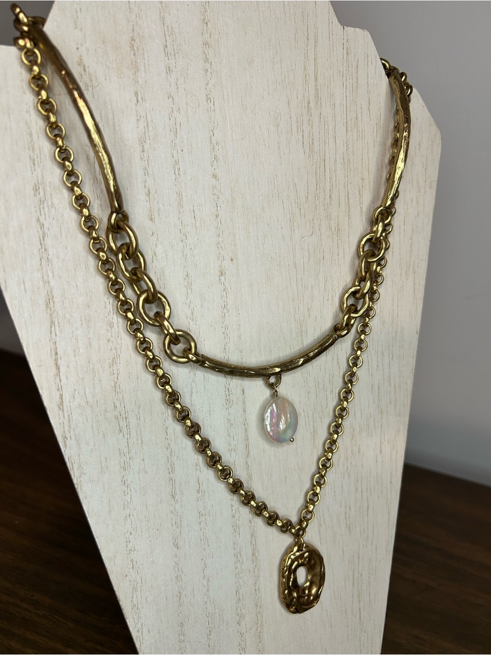 White House Black Market Convertible 3-in-1 Gold-tone Layered Pearl Necklace - Picture 7 of 9